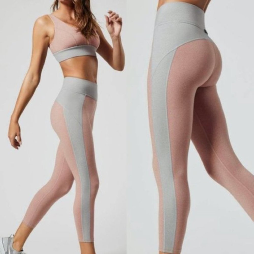 Michi Carbon 38 Lotus Cropped Leggings Rose Quartz